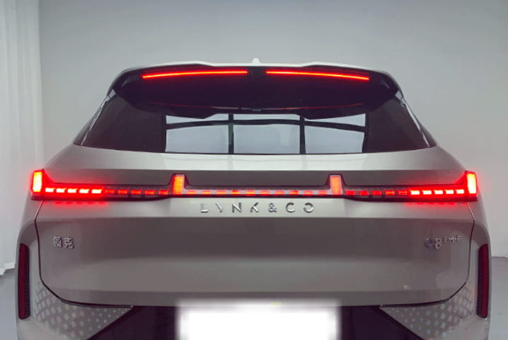 Xevaban.com ở 214 Giải Ph&oacute;ng l&agrave; đơn vị chuy&ecirc;n cung cấp phụ kiện oto, đồ chơi oto,&nbsp;đồ chơi Lynk & Co 08, phụ kiện Lynk & Co 08, xevaban, 214 giải ph&oacute;ng, module đ&egrave;n phanh Lynk & Co 08, hộp điều khiển đ&egrave;n phanh Lynk & Co 08, thiết bị điều khiển đ&egrave;n phanh Lynk & Co 08